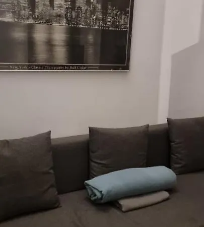 Mini Apartamento El Sotano De Atocha Madrid Buitenkant foto