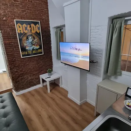 Mini Apartamento El Sotano De Atocha Madrid Buitenkant foto